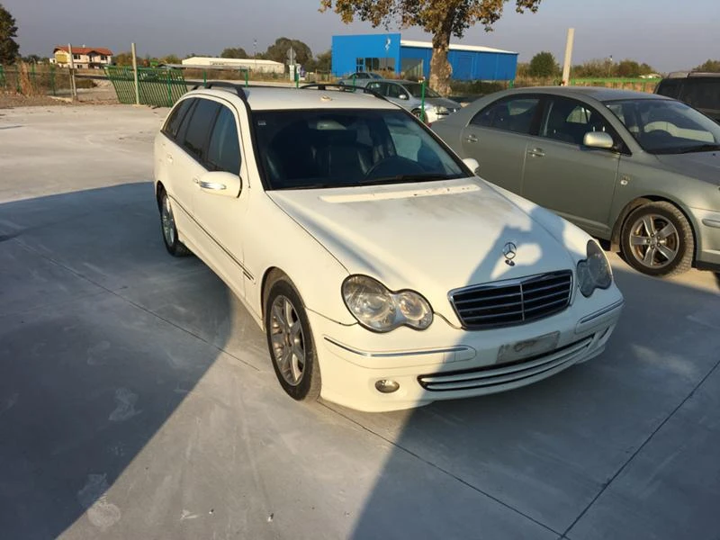 Mercedes-Benz C 220 C220 CDI-150к.с, снимка 2 - Автомобили и джипове - 26819165