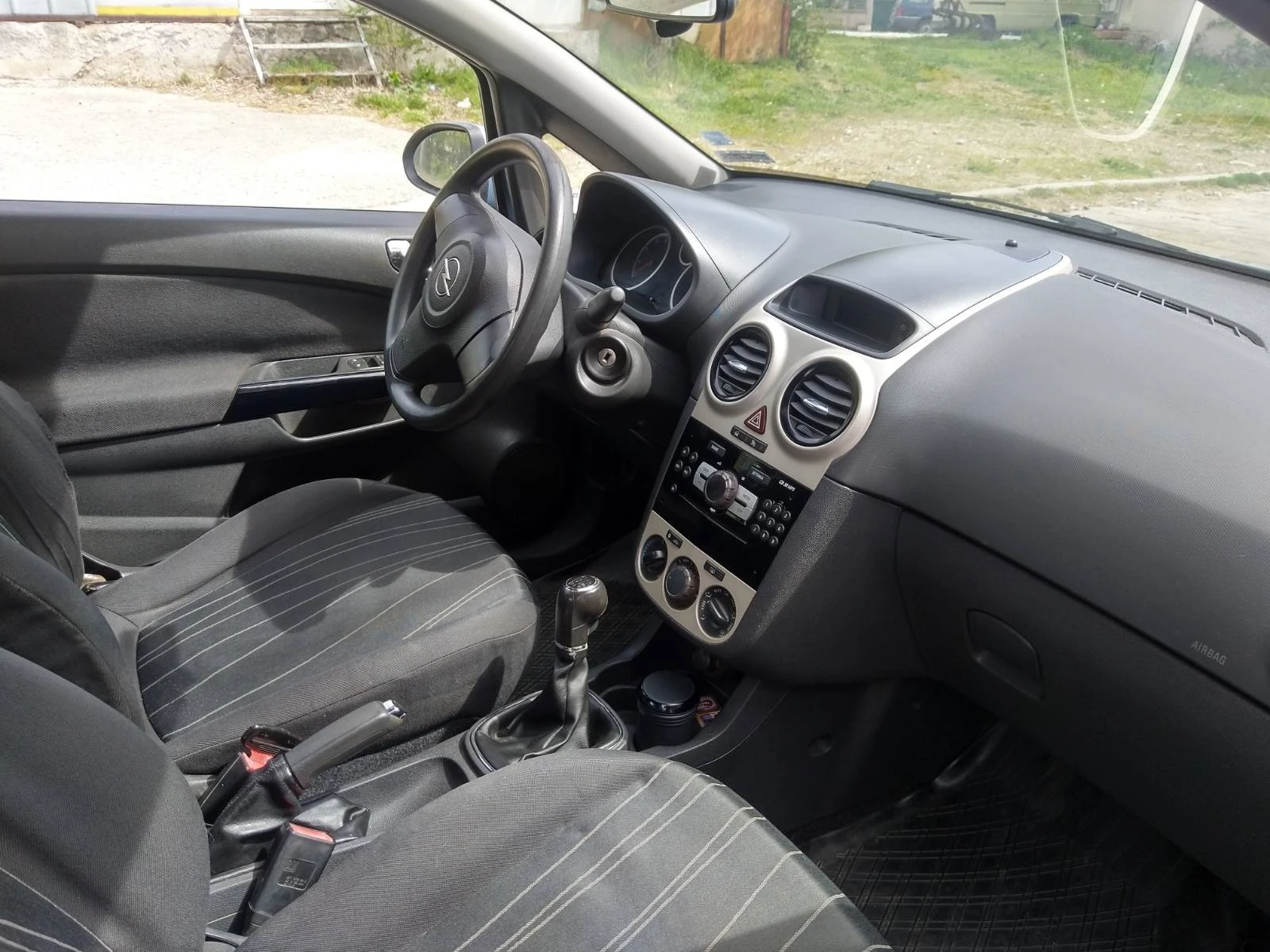 Opel Corsa 1.2i - изображение 4