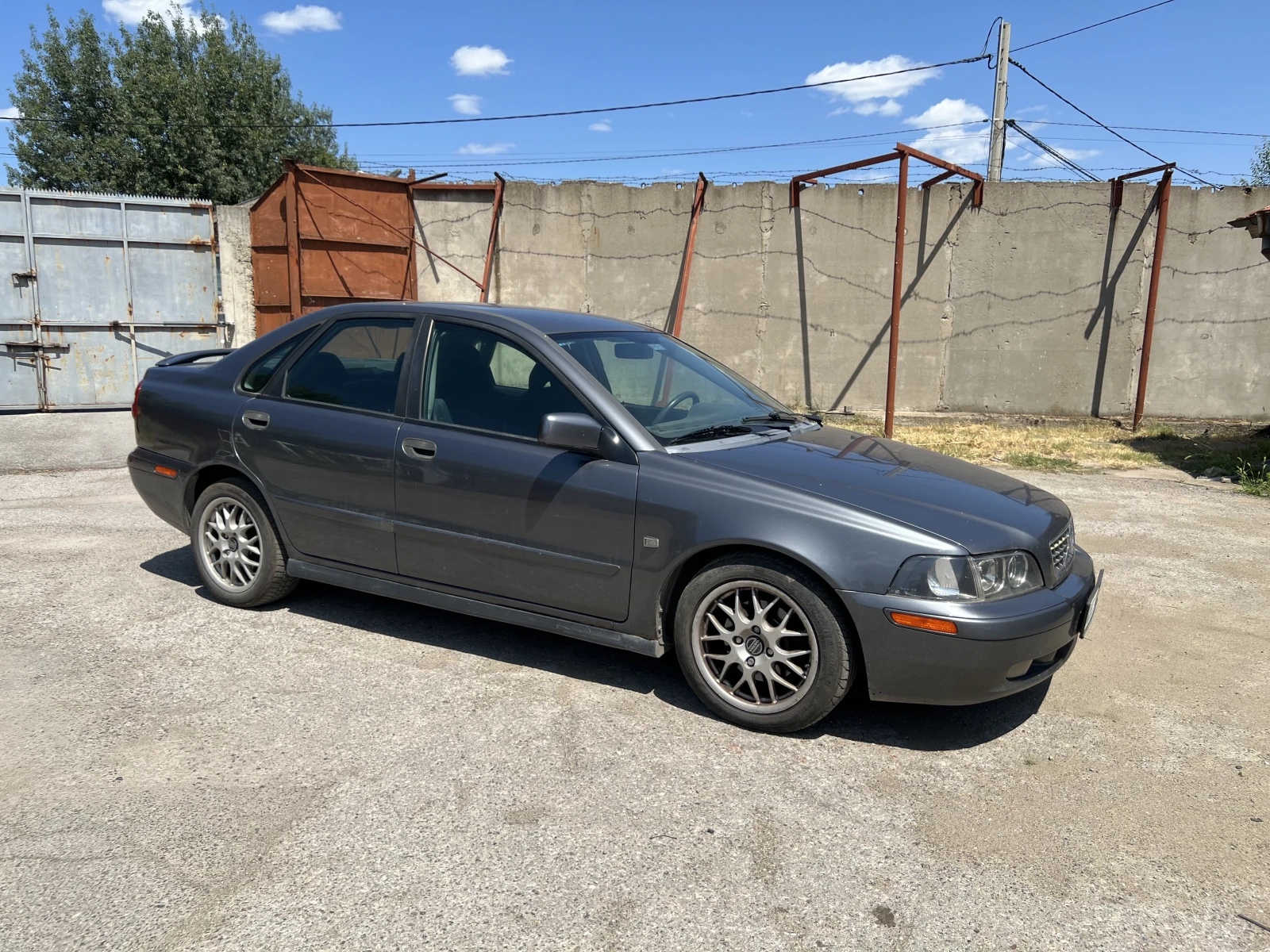 Volvo S40  - изображение 2