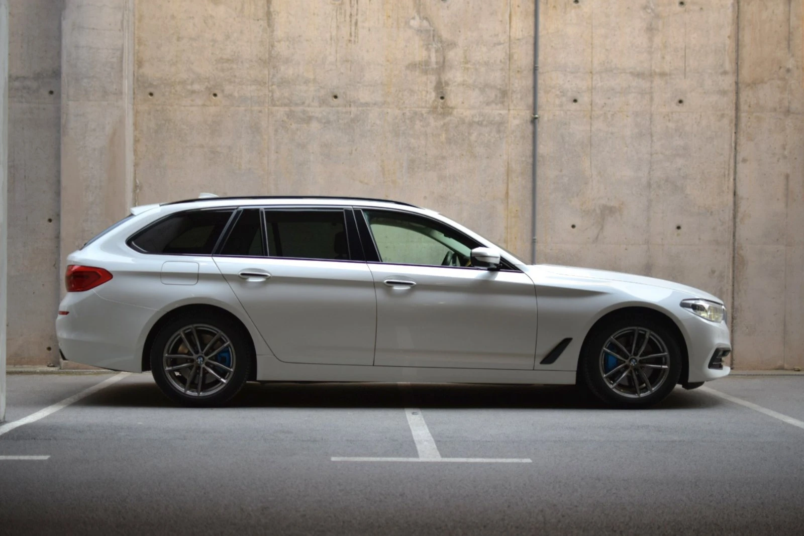 BMW 530 Head up!Панорама!Luxury Line! - изображение 3
