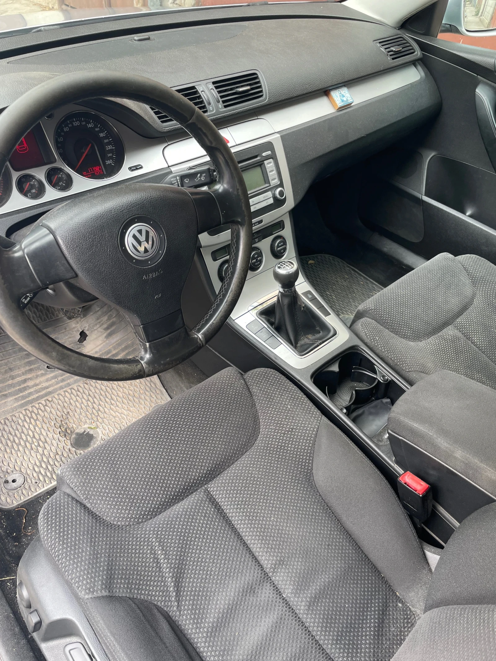 VW Passat  - изображение 9