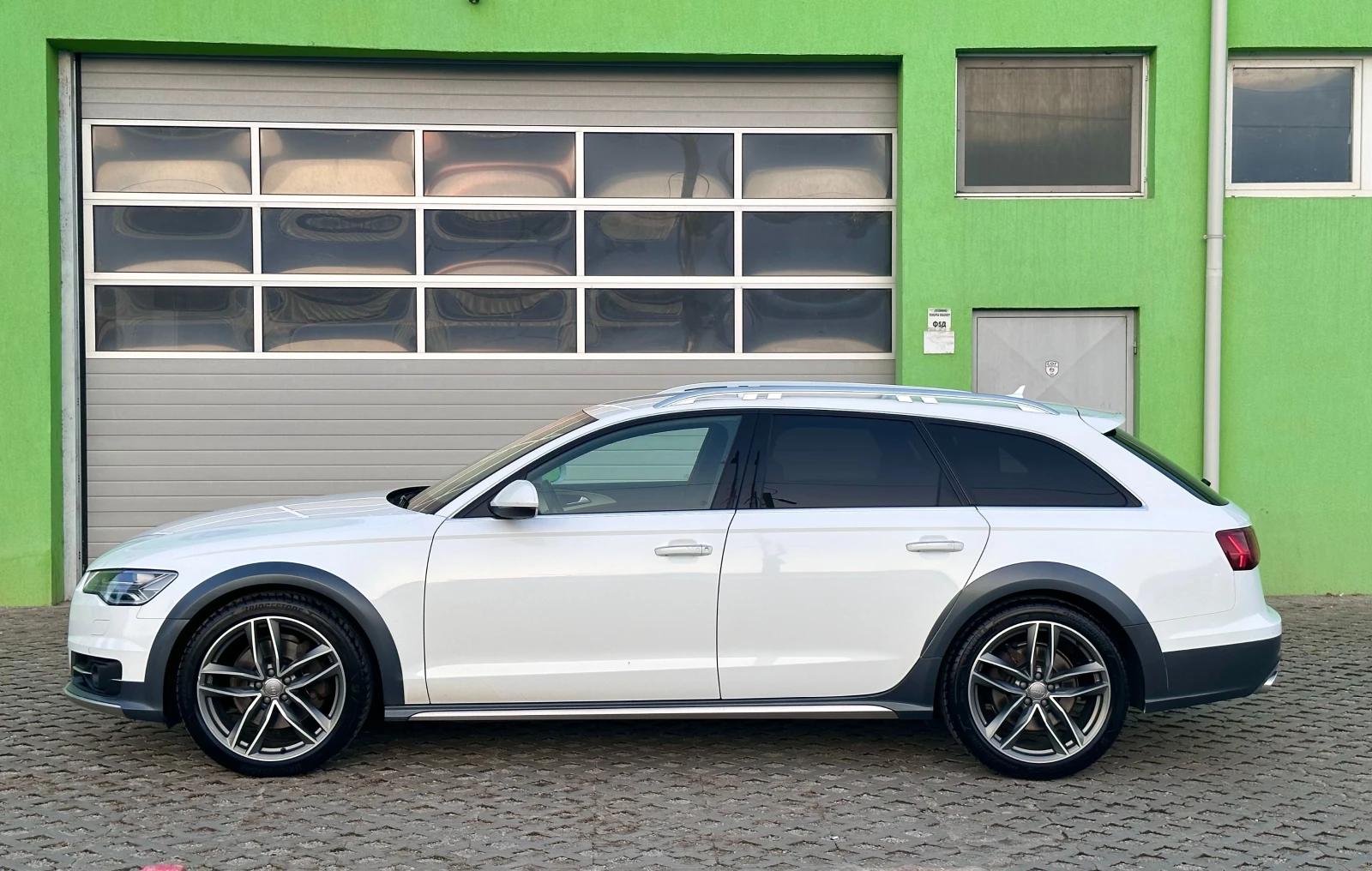 Audi A6  3.0TDI 272HP CRT MATRIX 360 ТЕГЛИЧ - изображение 2