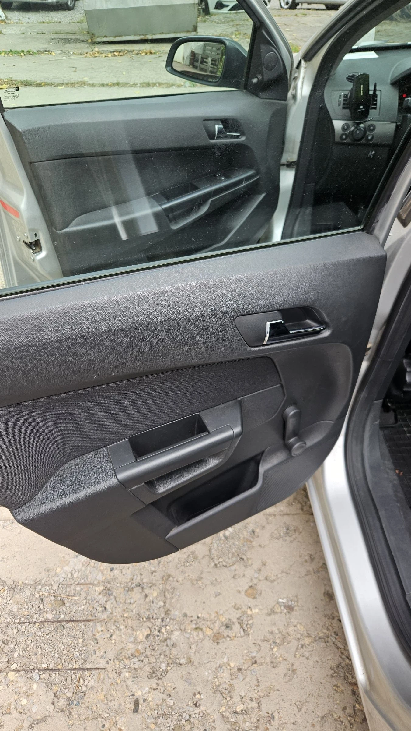 Opel Astra H, 1.4 LPG Каско - изображение 8