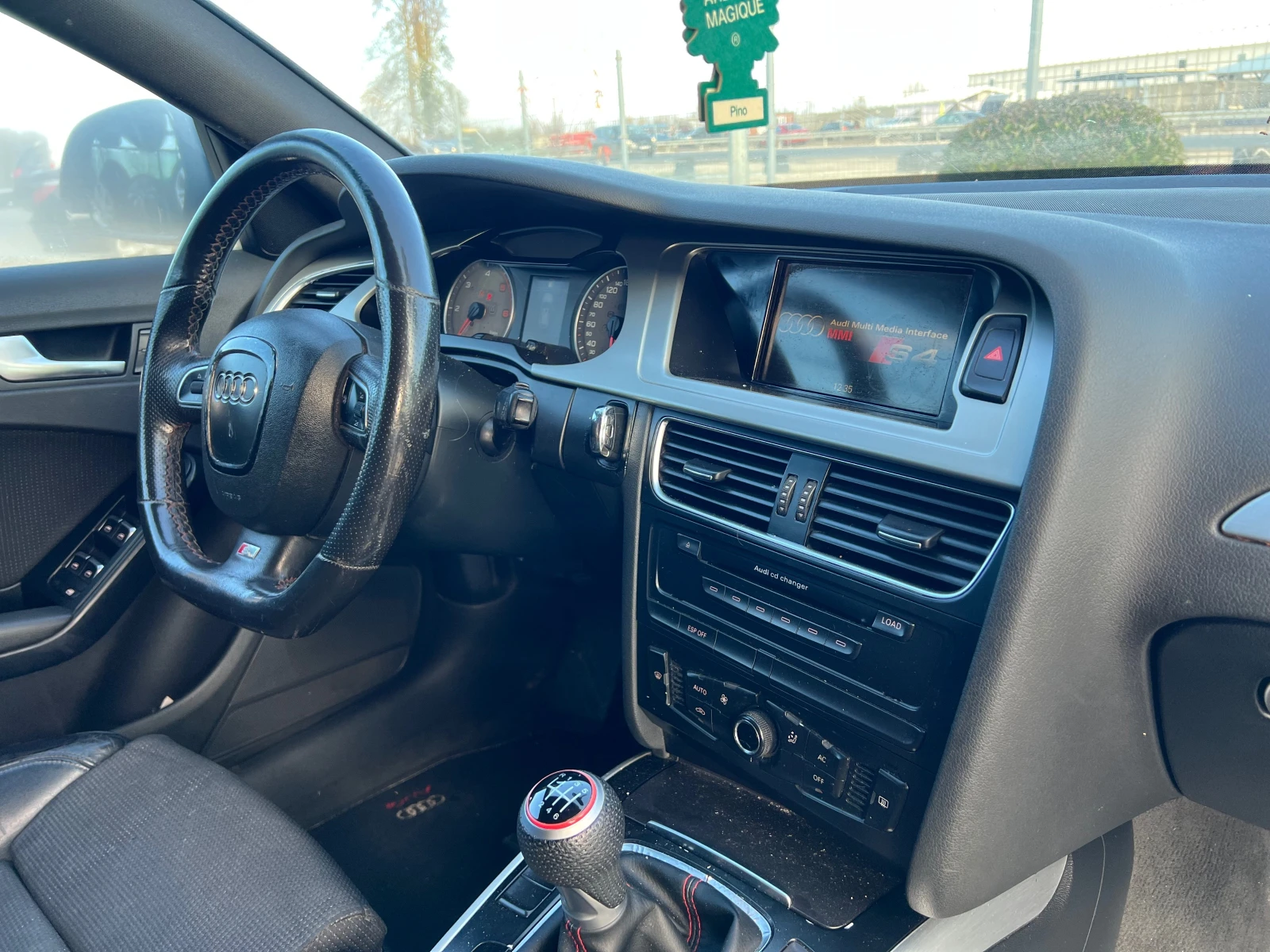 Audi A4 2.0 tdi-S-LINE - изображение 8