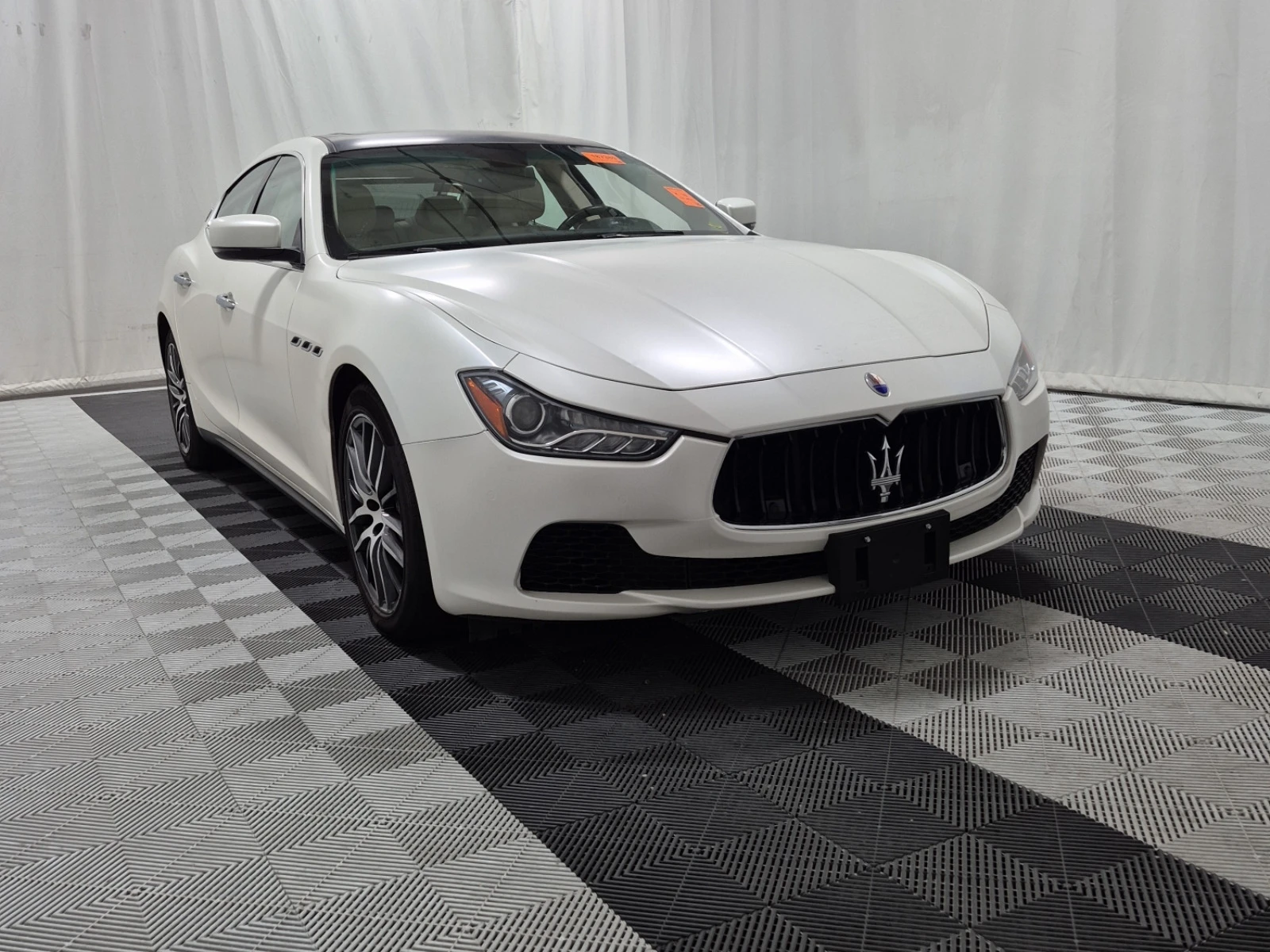 Maserati Ghibli SQ 4* * CARFAX * * АВТО КРЕДИТ * *  - изображение 3