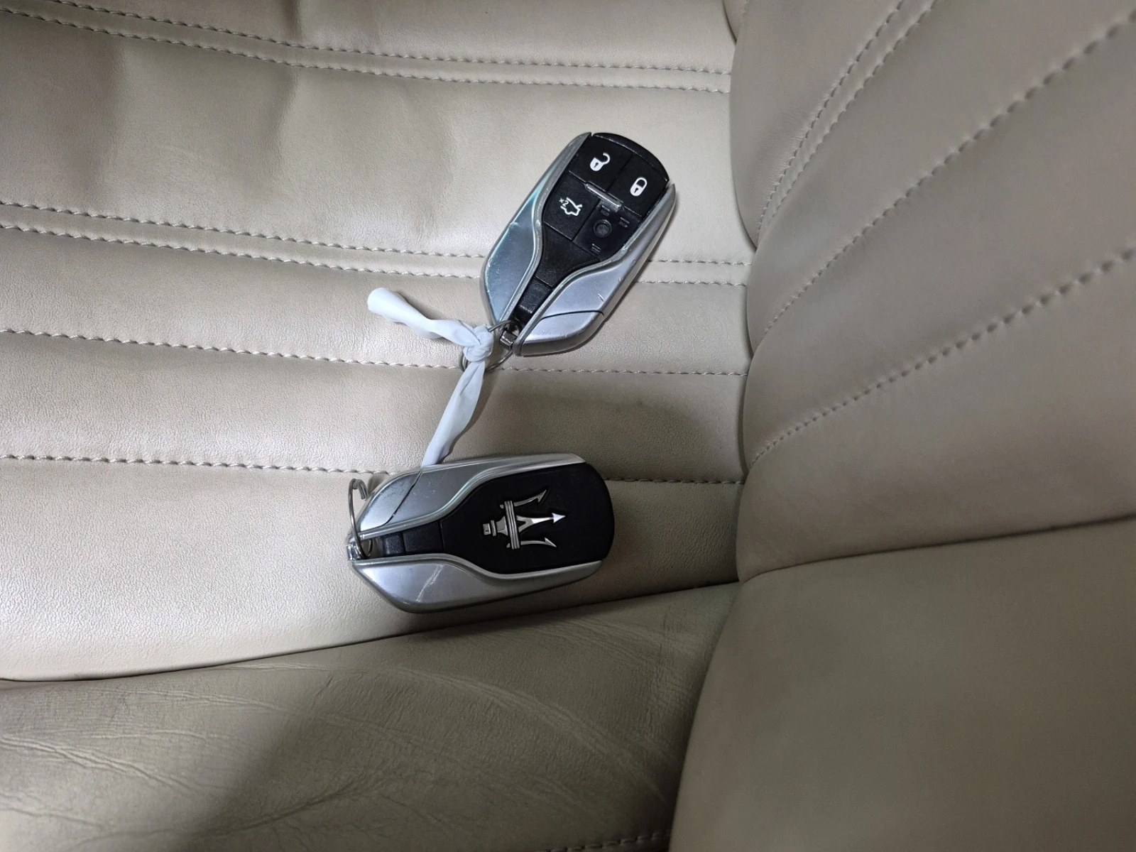 Maserati Ghibli SQ 4* * CARFAX * * ���� ������ * *  | Mobile.bg � ����������� 13