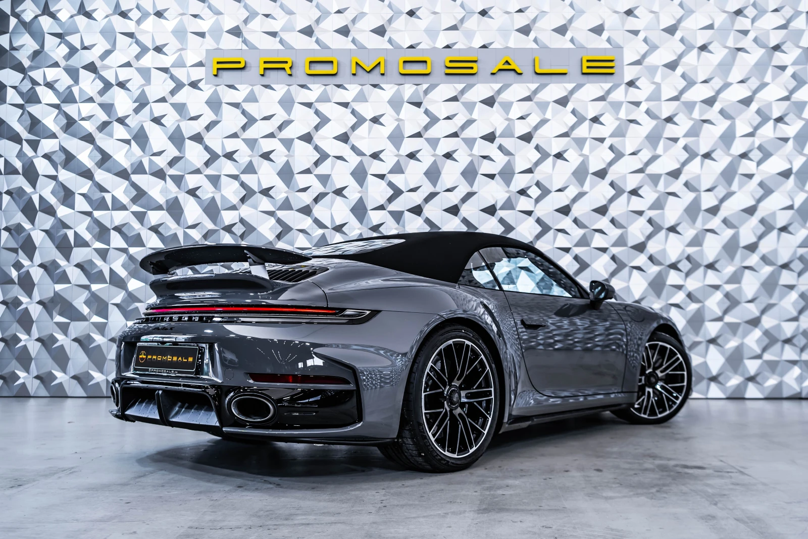 Porsche 911 992.2 Cabriolet* Burmester* 360, снимка 4 - Автомобили и джипове - 54411896