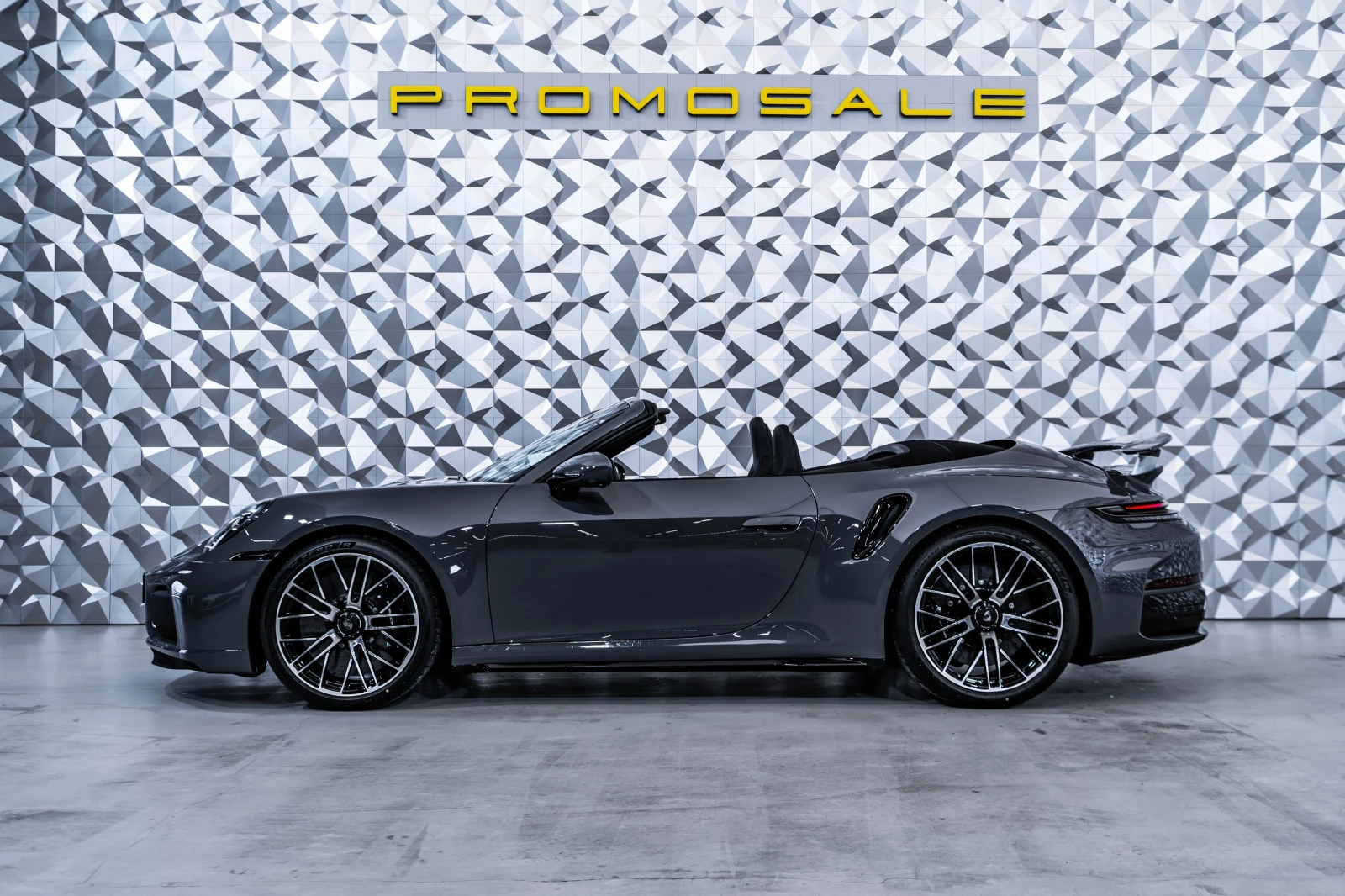 Porsche 911 992.2 Cabriolet* Burmester* 360, снимка 3 - Автомобили и джипове - 54411896