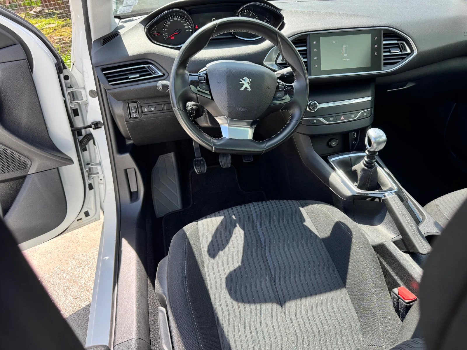 Peugeot 308 1.2 PureTech/�������� | Mobile.bg � ����������� 8