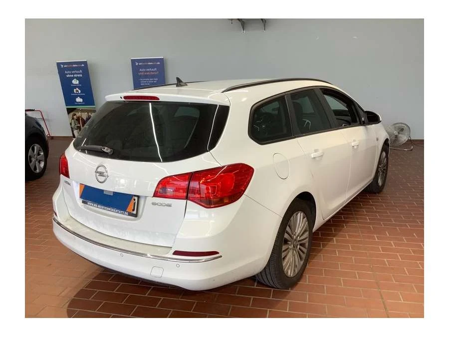Opel Astra Astra 1.6 CDTI DPF Style, снимка 2 - Автомобили и джипове - 55382743