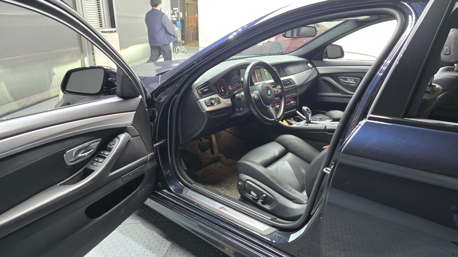 BMW 530 D Xdrive M Sport, снимка 6 - Автомобили и джипове - 55405941