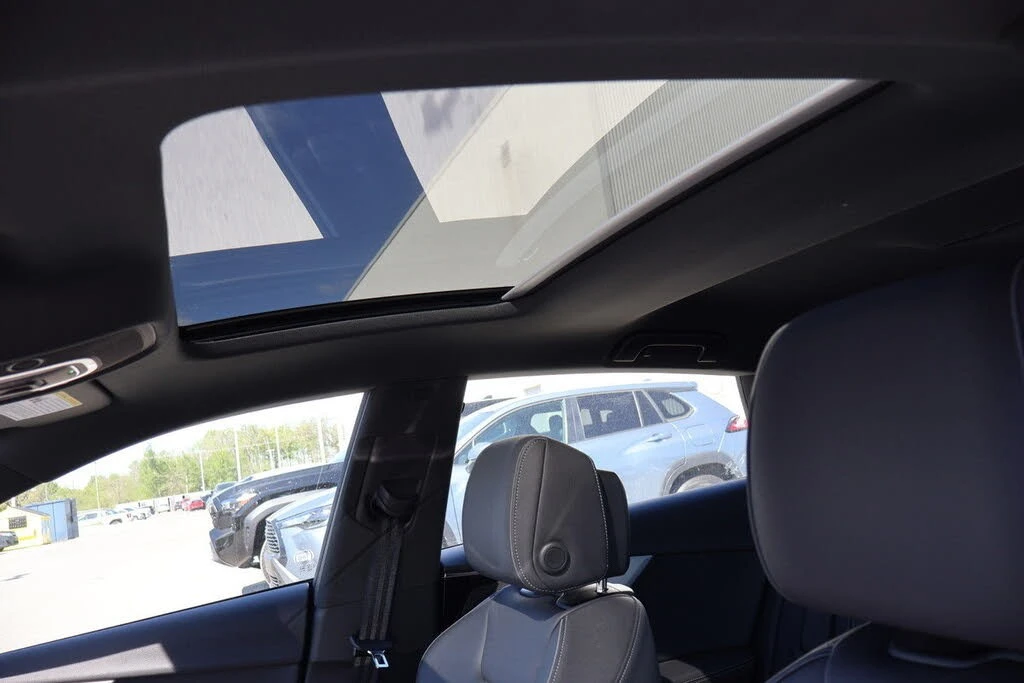 Audi A5 * QUATTRO * PANO * Автокредит * (Цена до България), снимка 8 - Автомобили и джипове - 55572014