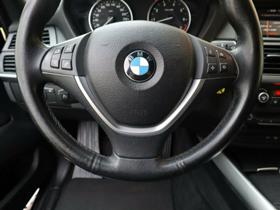     BMW X5 4.8i 2  