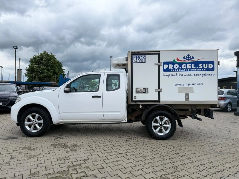 Nissan Navara / 4X4 / ХЛАДИЛЕН -32 C + 5 C / EURO 5 /, снимка 2 - Автомобили и джипове - 50433681