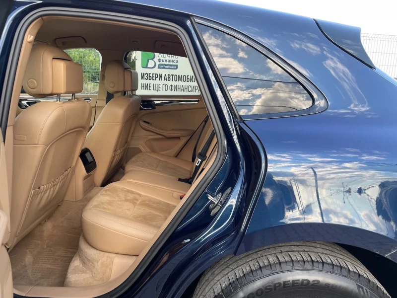 Porsche Macan S , снимка 9 - Автомобили и джипове - 51487837