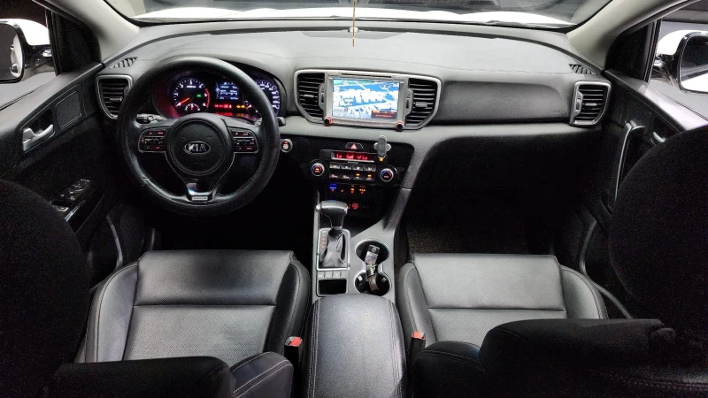 Kia Sportage 2.0 2WD NOBLESSE PLUS autogeorge.com, снимка 6 - Автомобили и джипове - 52389337