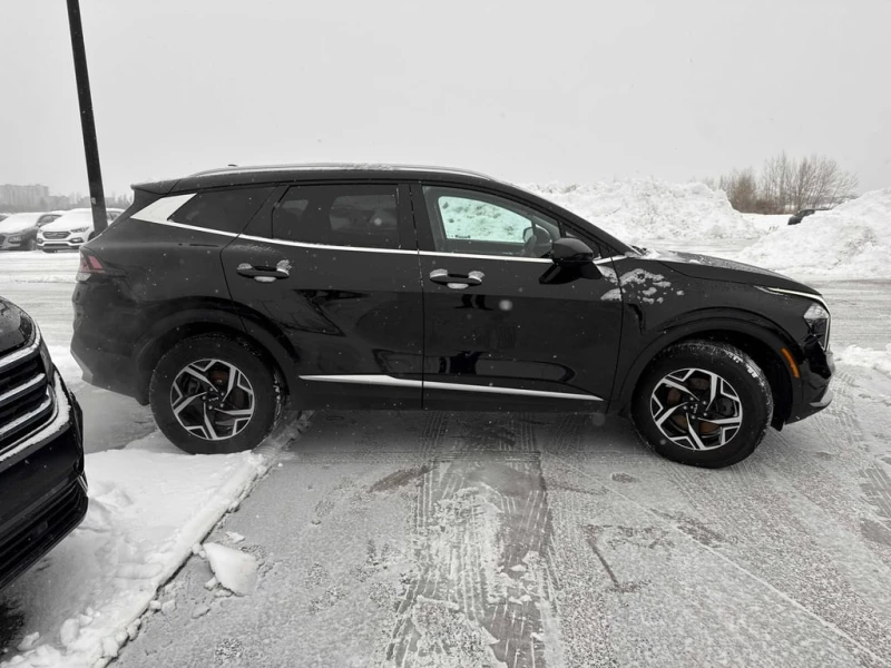 Kia Sportage * AWD * CARFAX * ЦЕНА ДО БЪЛГАРИЯ, снимка 3 - Автомобили и джипове - 53095775