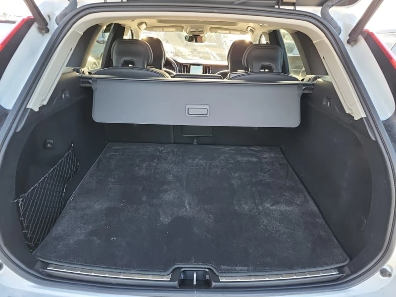 Volvo XC60 * ULTIMATE DARK THEME * CARFAX * ФИНАНСИРАНЕ, снимка 13 - Автомобили и джипове - 53239053