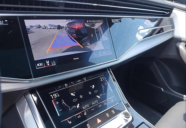 Audi Q8 55 TFSIe Quattro = NEW = S-line Гаранция - изображение 4