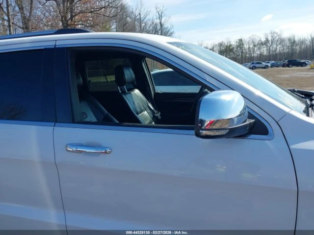 Jeep Grand cherokee OVERLAND* 4X4* КОжа* Подгрев* Памет* Keyless, снимка 9 - Автомобили и джипове - 53873122