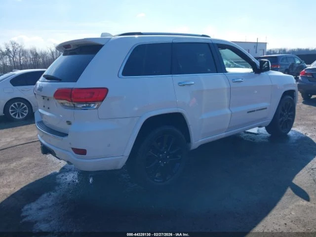 Jeep Grand cherokee OVERLAND* 4X4* КОжа* Подгрев* Памет* Keyless, снимка 8 - Автомобили и джипове - 53873122