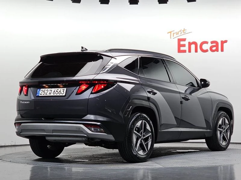 Hyundai Tucson * 2WD* 1.6* * ЦЕНАДОБГ* , снимка 2 - Автомобили и джипове - 55596114