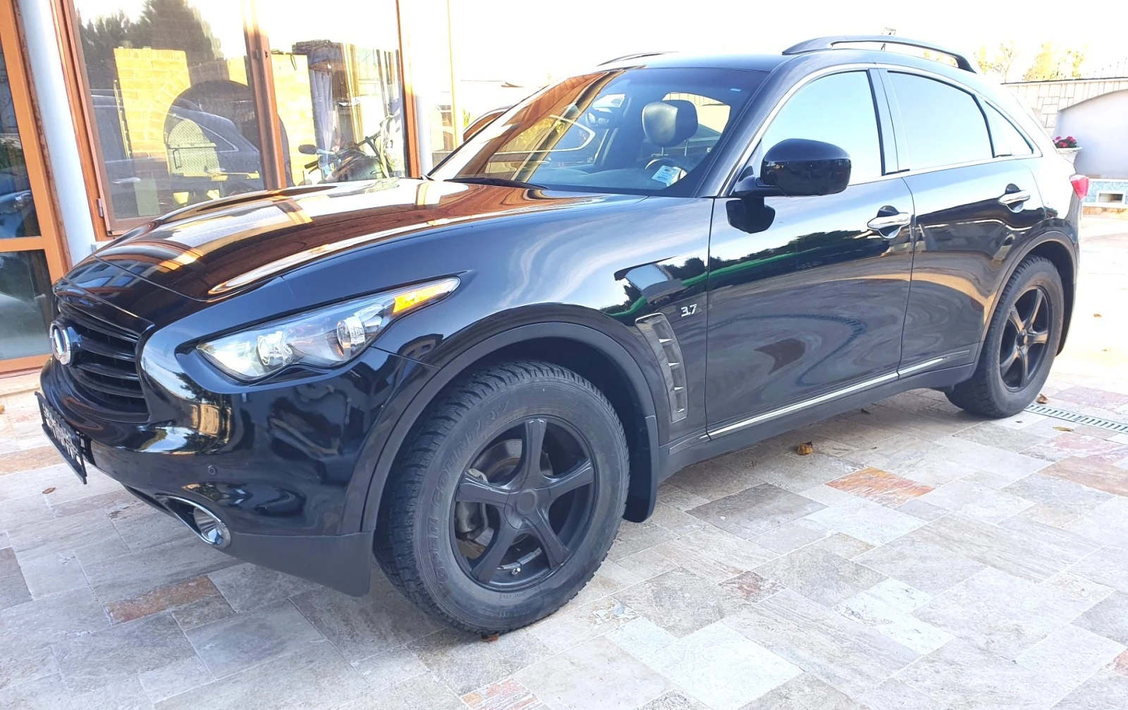 Infiniti QX70 S 3.7 AWD - изображение 3