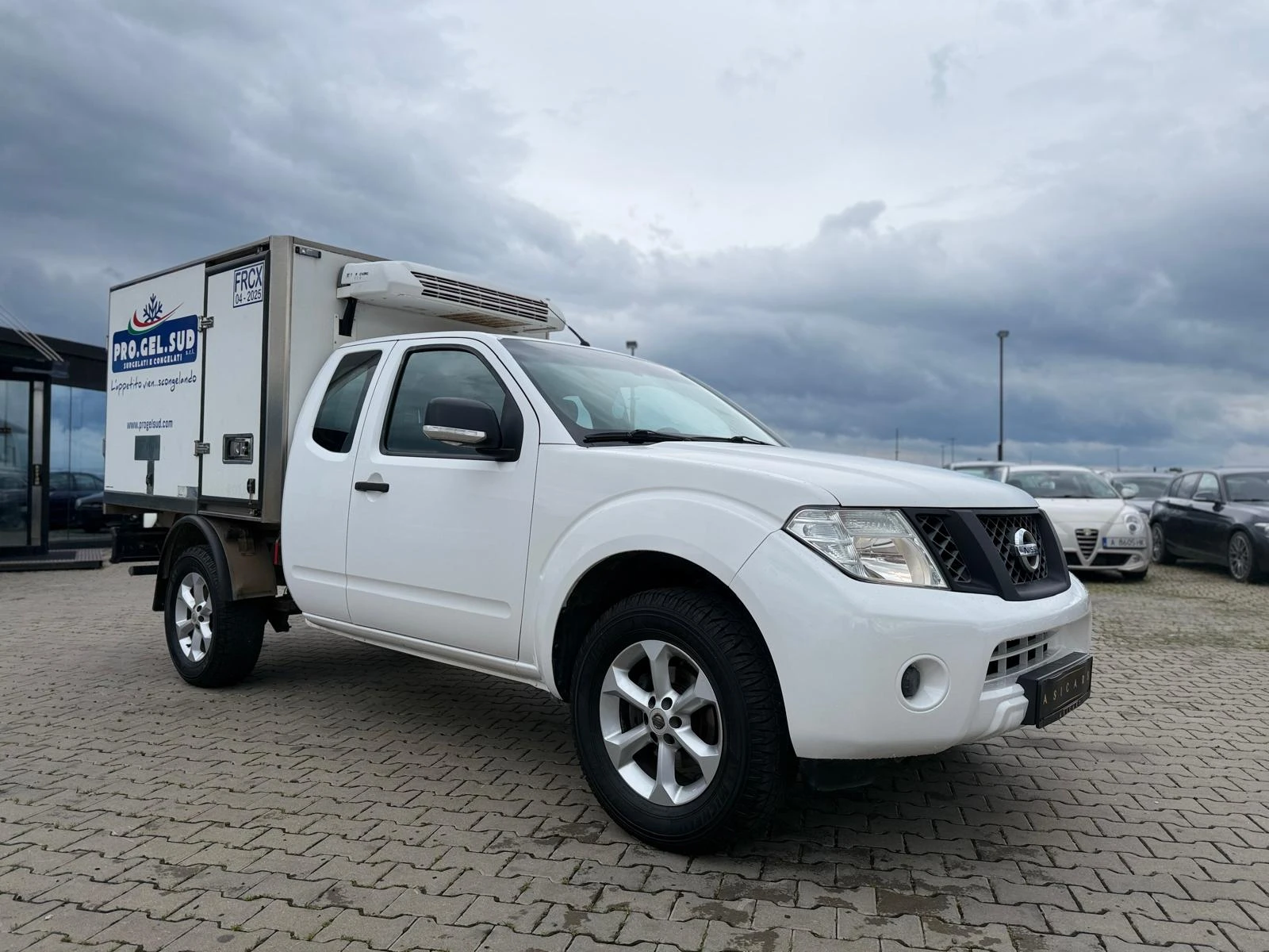 Nissan Navara / 4X4 / ХЛАДИЛЕН -32 C + 5 C / EURO 5 / - изображение 7