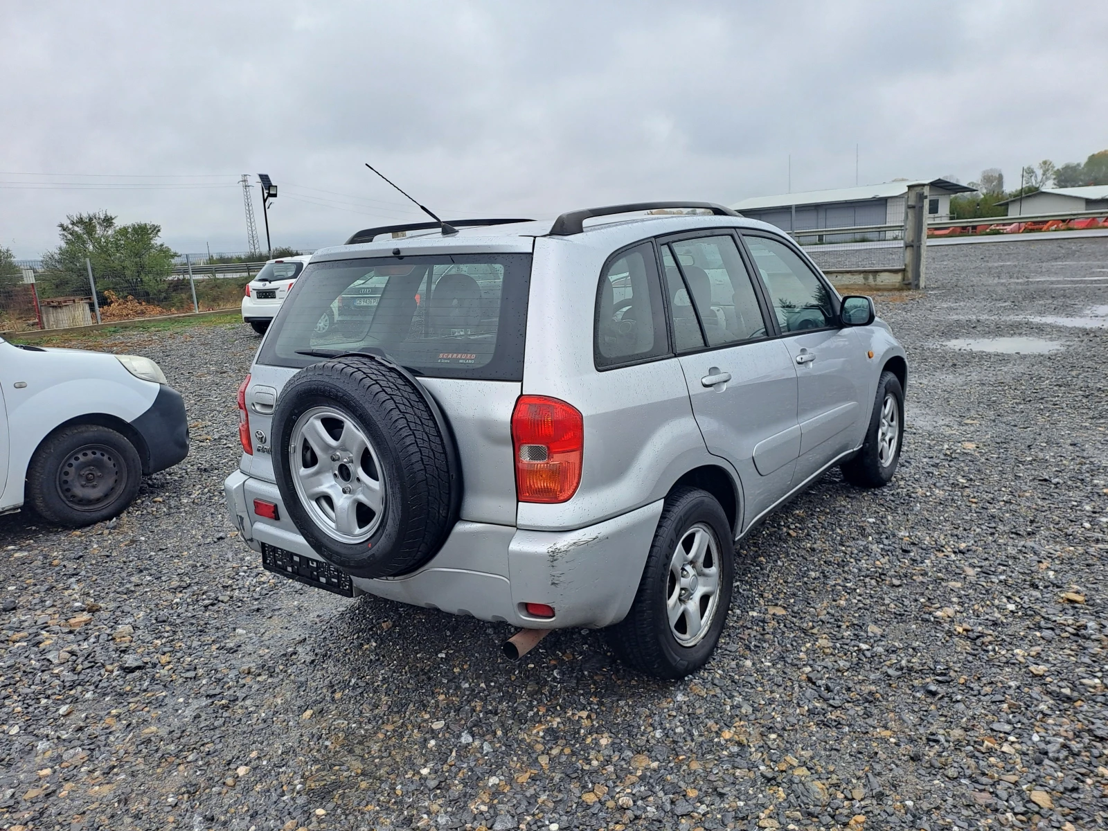 Toyota Rav4 2.0VVTI 150K.C. 4x4 - изображение 4