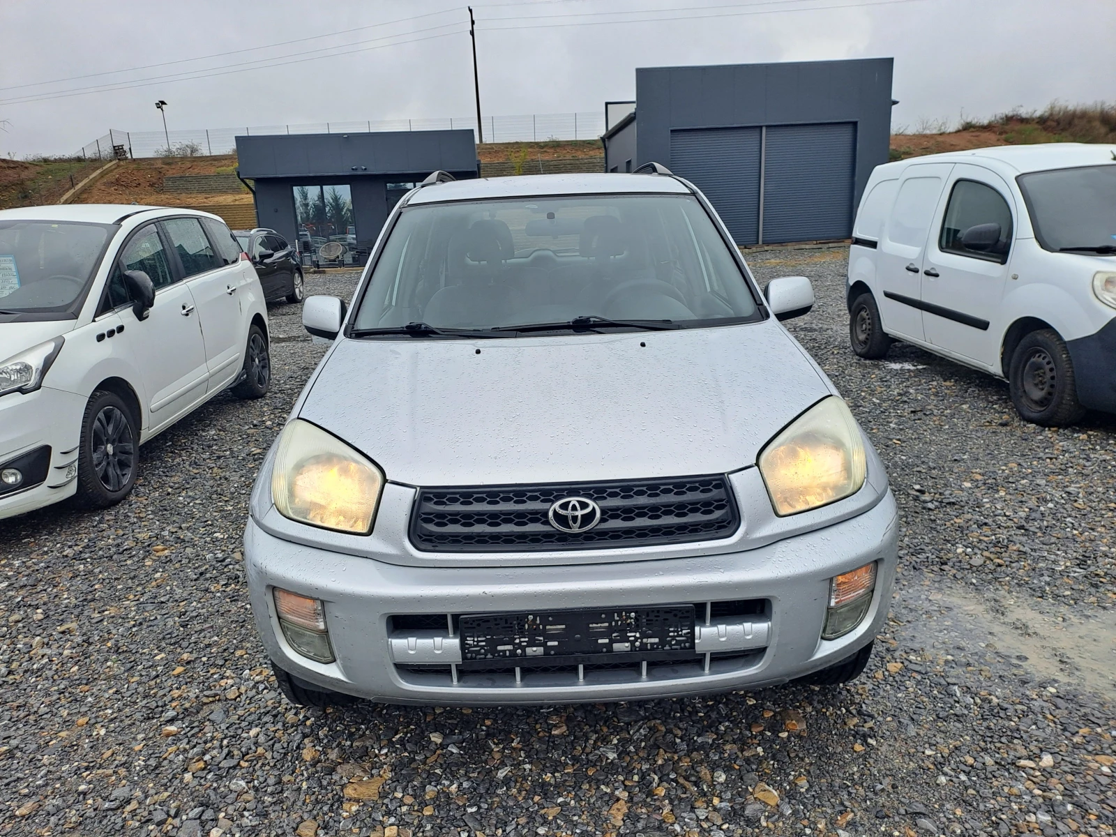 Toyota Rav4 2.0VVTI 150K.C. 4x4 - изображение 2