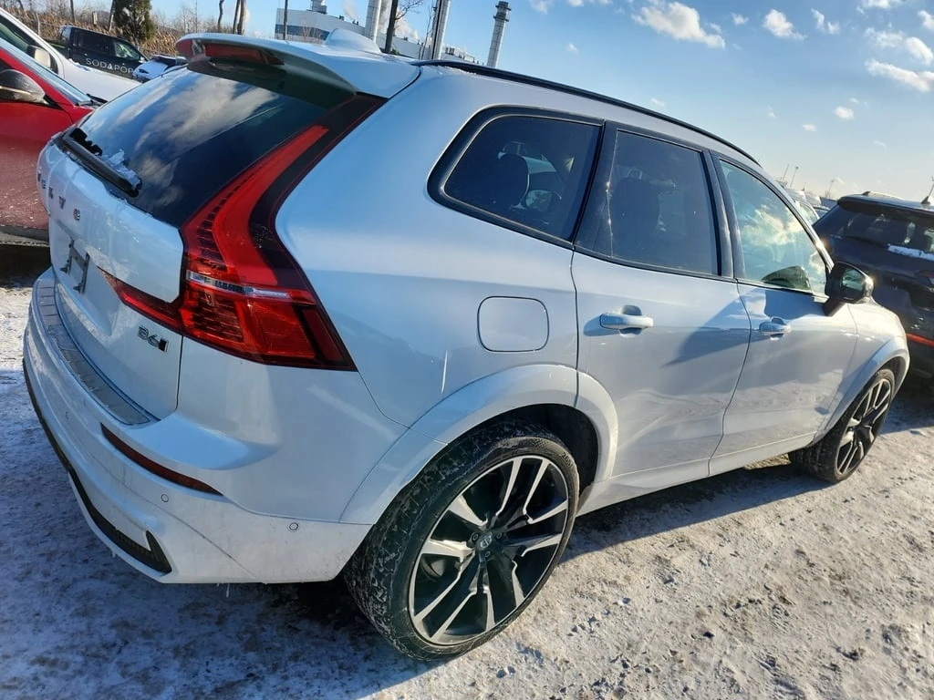 Volvo XC60 * ULTIMATE DARK THEME * CARFAX * ФИНАНСИРАНЕ - изображение 3