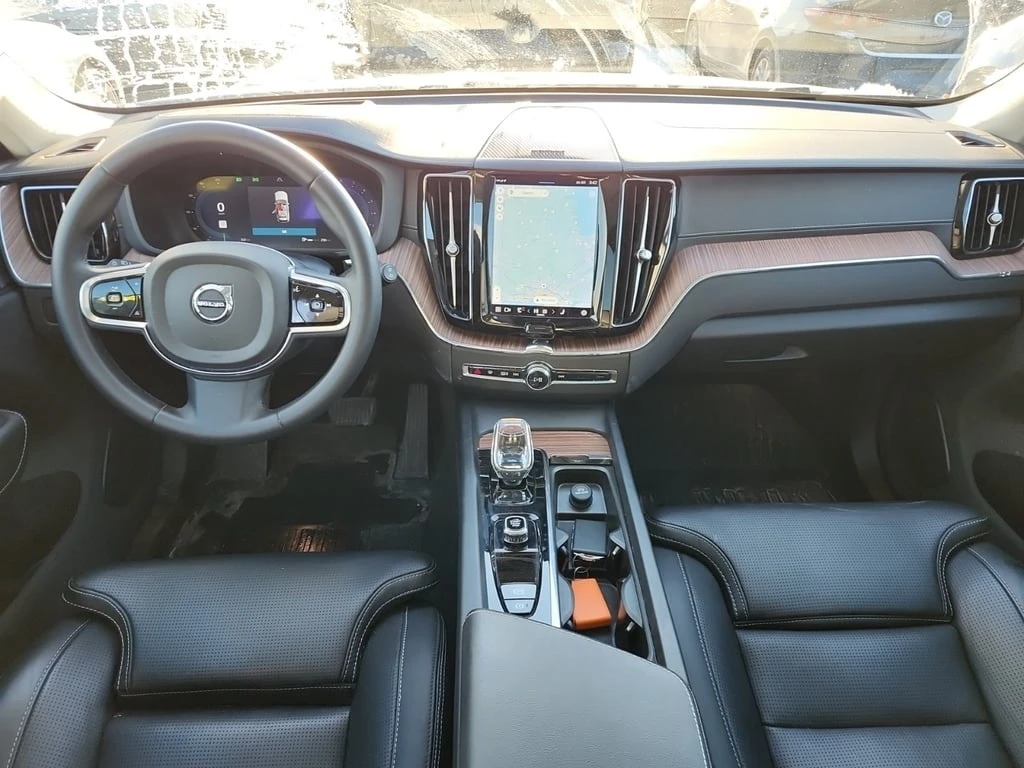 Volvo XC60 * ULTIMATE DARK THEME * CARFAX * ФИНАНСИРАНЕ - изображение 5