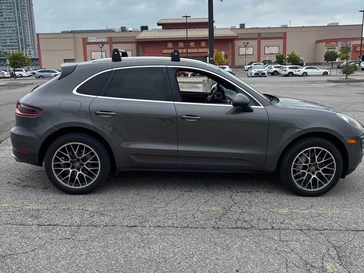Porsche Macan  S / CARFAX / цена до българия, снимка 3 - Автомобили и джипове - 56327582