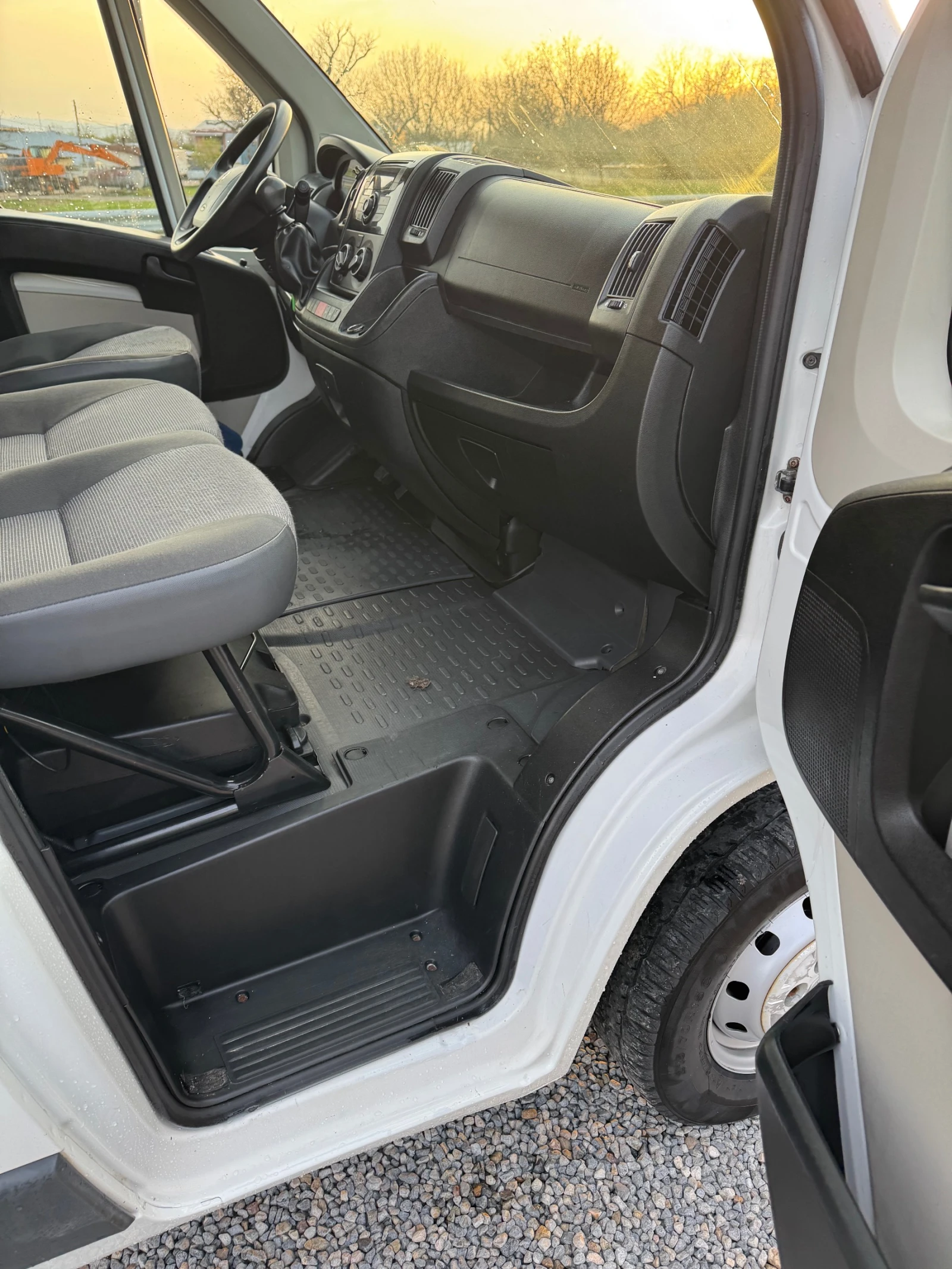 Peugeot Boxer 2.2HDI* 2013г* Падащ Борд* Климатик* Германия* , снимка 17 - Бусове и автобуси - 54195670