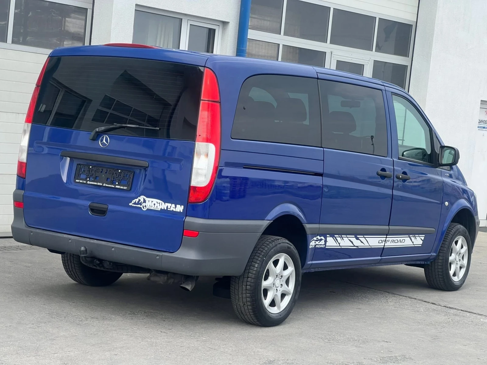 Mercedes-Benz Vito 4x4 / Пътнически 8+ 1м / Климатроник, снимка 7 - Бусове и автобуси - 55102935