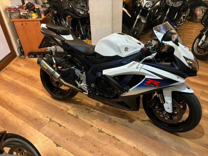 Suzuki Gsxr 750 20000km!!!, снимка 1 - Мотоциклети и мототехника - 46269791