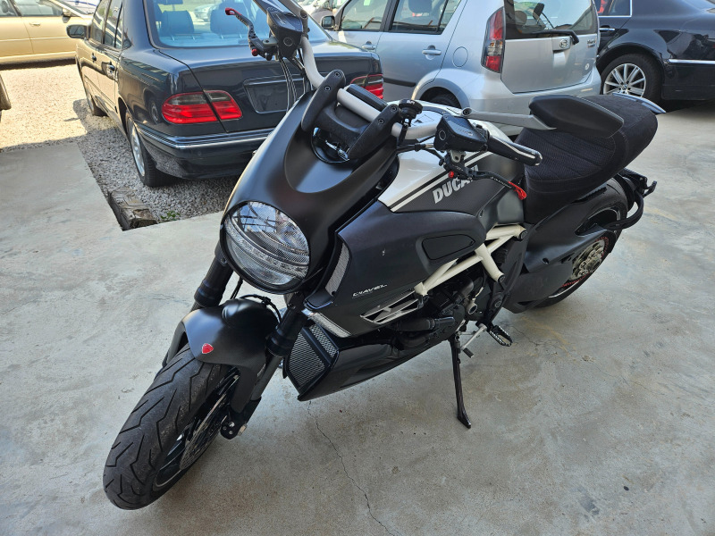 Ducati Diavel AMG, снимка 3 - Мотоциклети и мототехника - 46431513