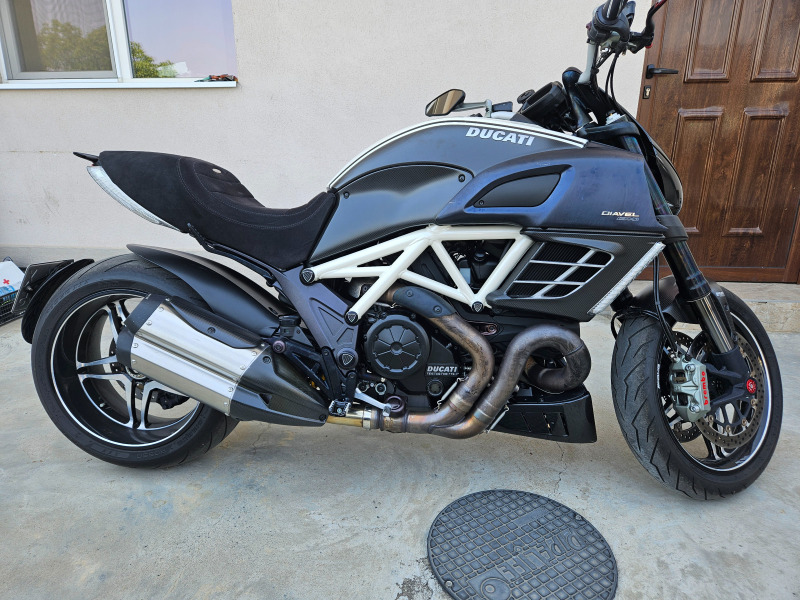 Ducati Diavel AMG, снимка 1 - Мотоциклети и мототехника - 46431513