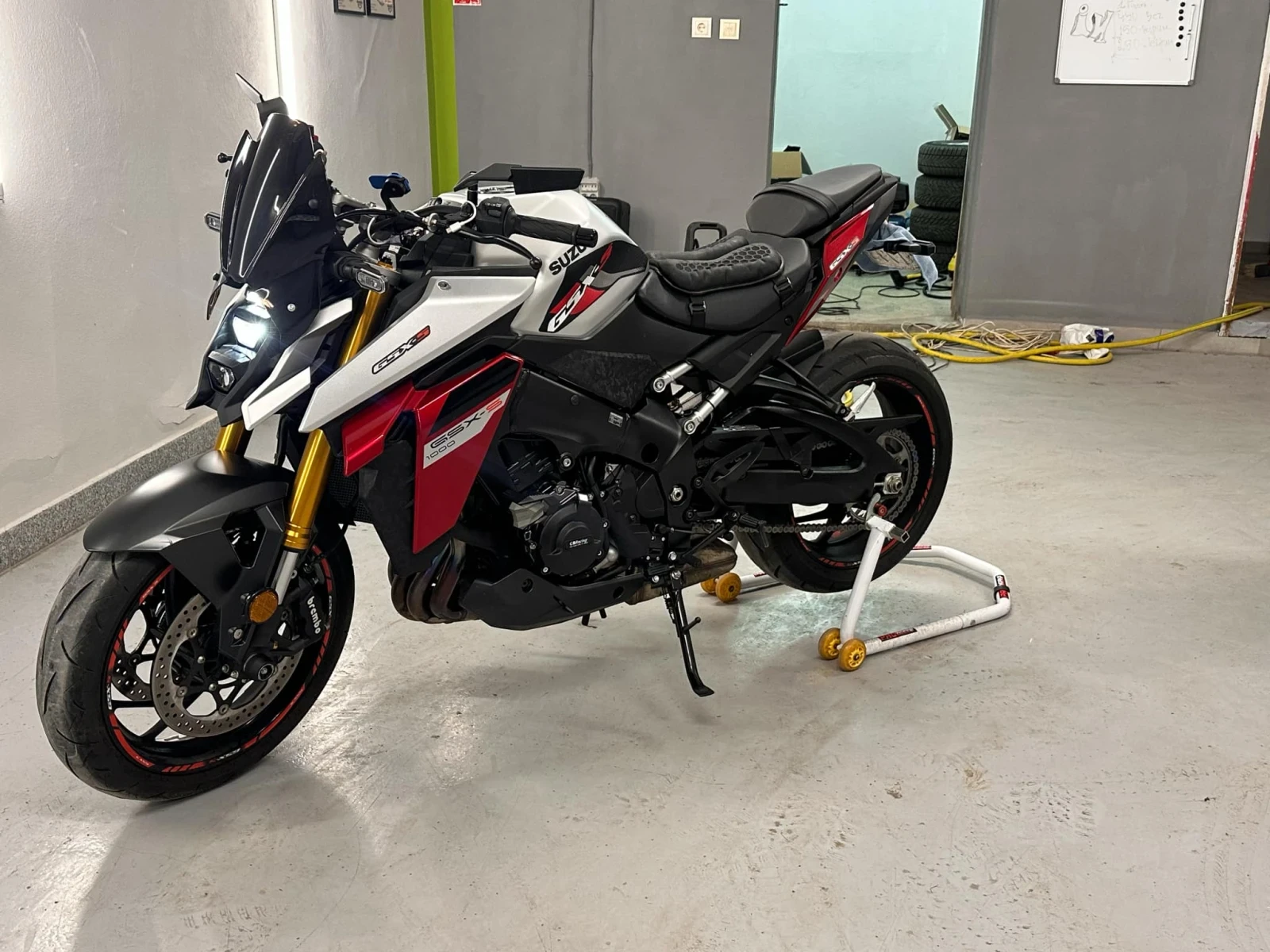 Suzuki Gsx GSX S 1000 - изображение 3