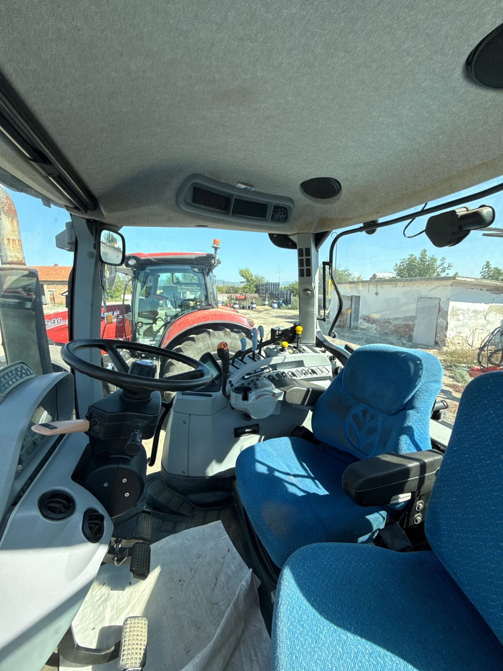 Трактор New Holland T7050 - изображение 5
