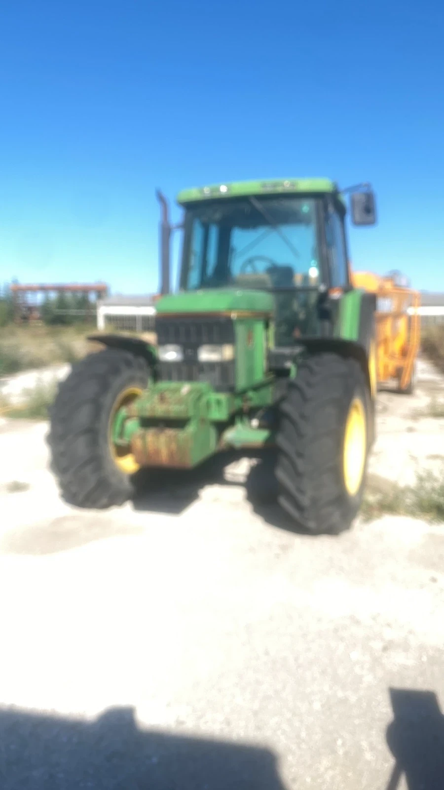 Трактор John Deere 6400 - изображение 3