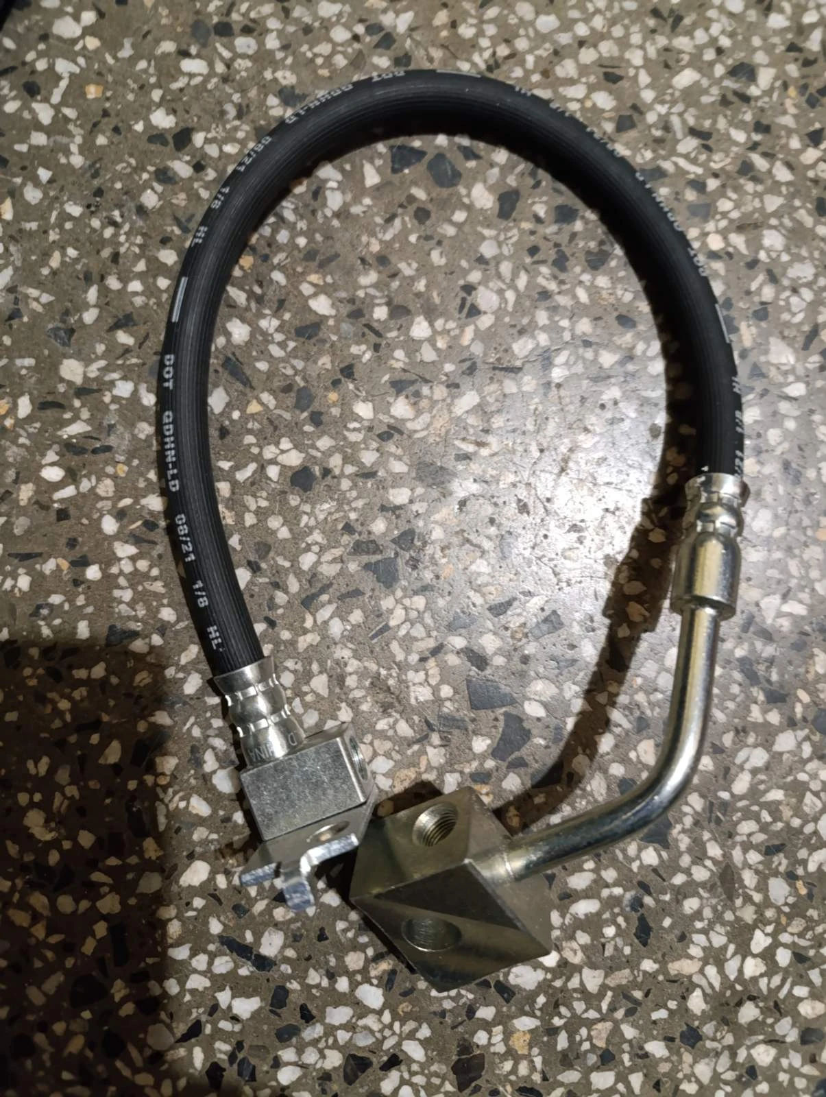 Спирачен маркуч за JEEP Чероки Либерти