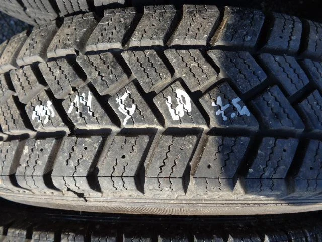 Гуми Зимни 195/60R14, снимка 3 - Гуми и джанти - 22350988