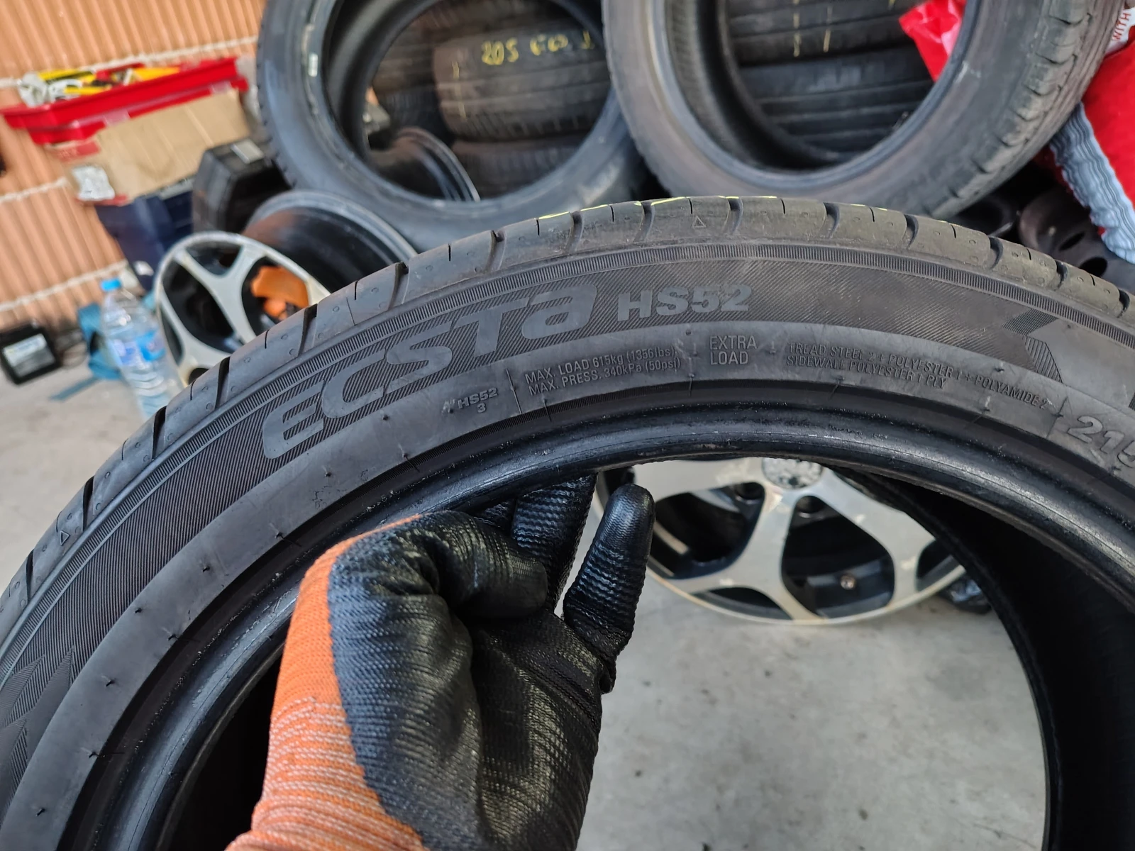 Гуми Летни 215/45R17, снимка 6 - Гуми и джанти - 53725476