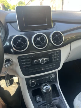 Mercedes-Benz B 180 EXECUTIVE, снимка 13