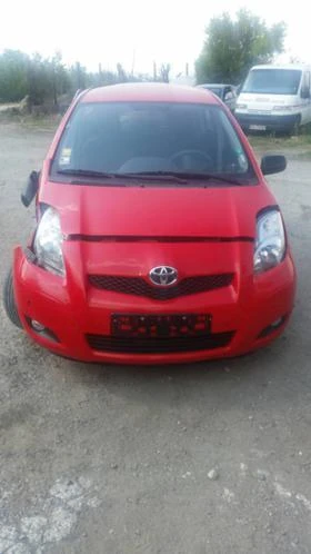 Обява за продажба на Toyota Yaris 1.3vvti ~15 лв. - изображение 4