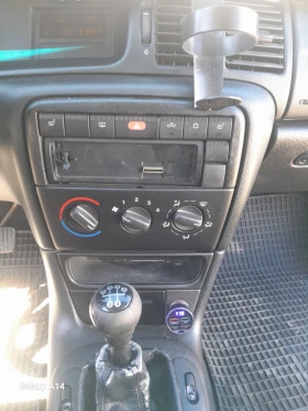 Opel Vectra 1, 6 16V - 1100 € / 2151.41 лв. - 20800050 13