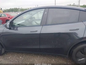 Tesla Model Y PREMIUM | CARFAX | АВТОФИНАНСИРАНЕ | Auto.bg — изображение 15