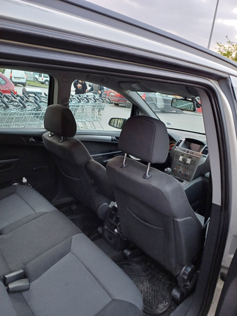 Opel Zafira Задният десен стоп е подменен , снимка 8 - Автомобили и джипове - 46388255