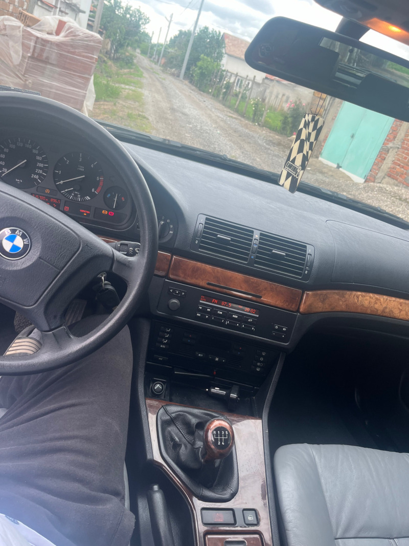 BMW 525 TDS, снимка 1 - Автомобили и джипове - 45540397